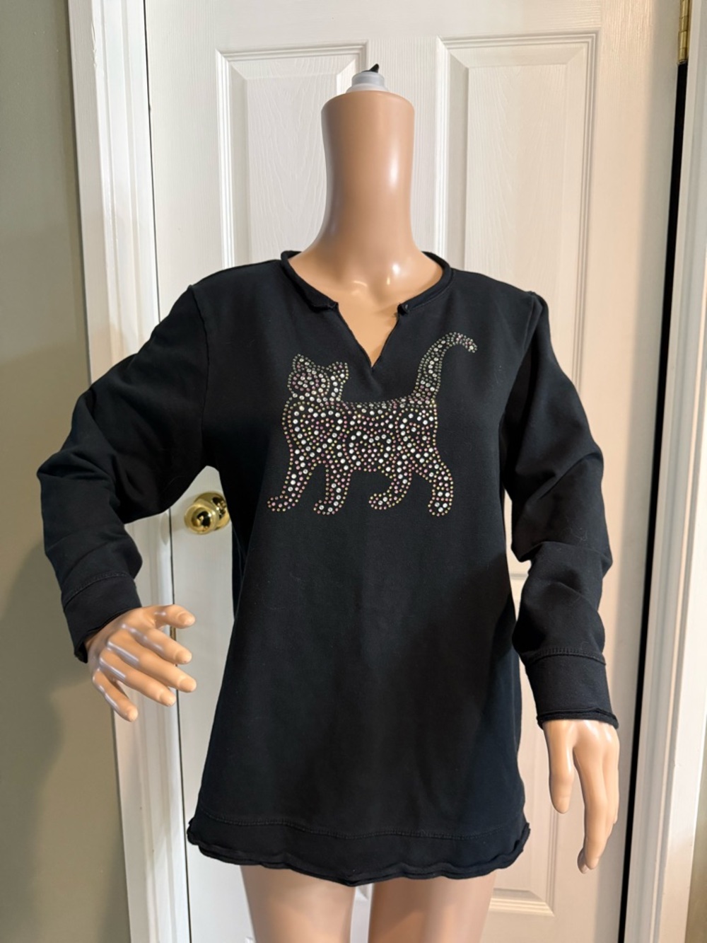Quacker Factory Sequin Cat Sweatshirt M Black Comfy Casual